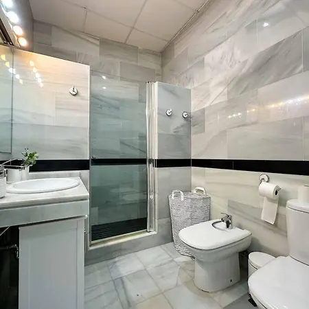 Casa Najera. Elegancia Y Amplitud En Pleno Centro. Apartment Alicante