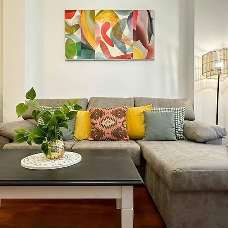Apartment Casa Najera. Elegancia Y Amplitud En Pleno Centro. Alicante