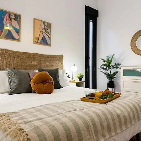 Casa Najera. Elegancia Y Amplitud En Pleno Centro. * Alicante