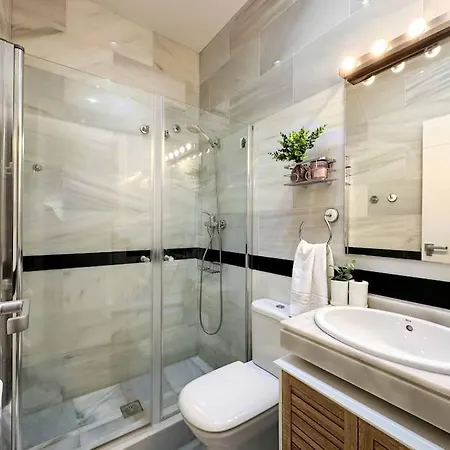 Casa Najera. Elegancia Y Amplitud En Pleno Centro.